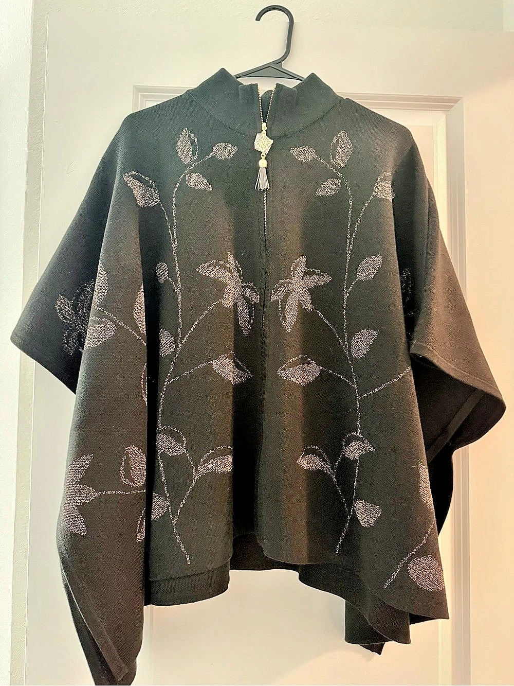 Anne Klein Floral Zip Cape in Black Like New